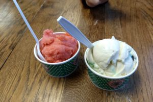 2018 Wisconsin – part 11, Fond du Lac: corn fields and ice cream
