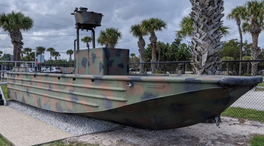 2020 Florida family trip – part 8: birthplace of the Navy SEALs – outside displays, WWII beach barriers, and an obstacle course