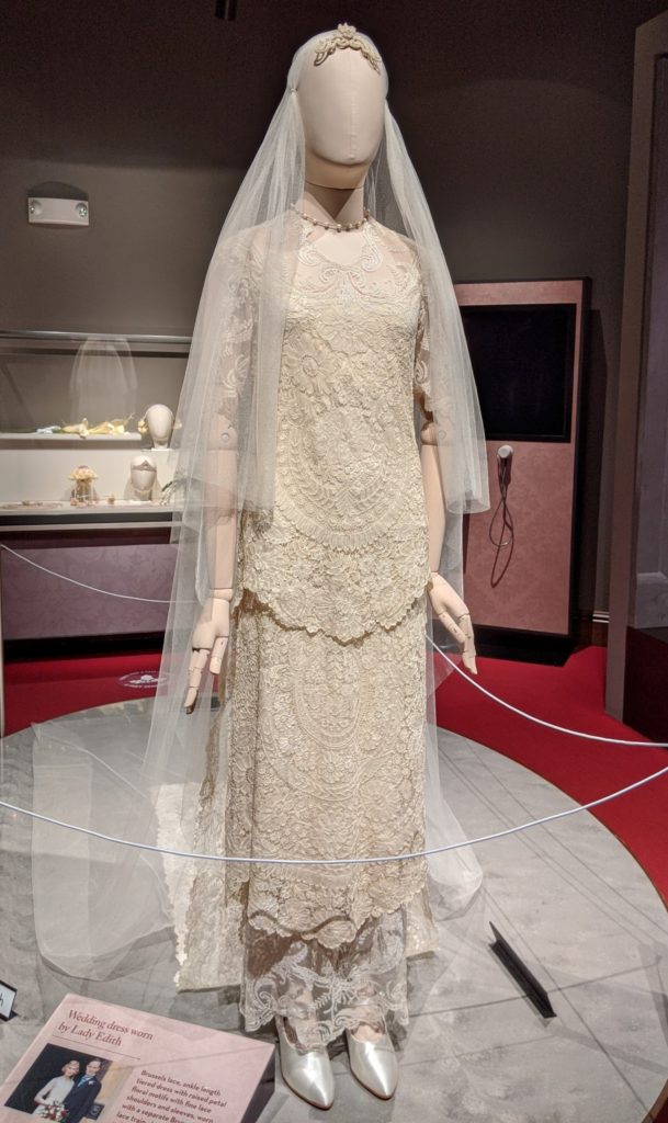 lady edith first wedding dress