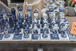 2021 quick trips – part 26: tulip farm’s Delft pottery factory and DeKlomp wooden shoe factory