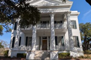 2026 quick trips – part 10: Stanton Hall—the house that inspired Disney’s Haunted House